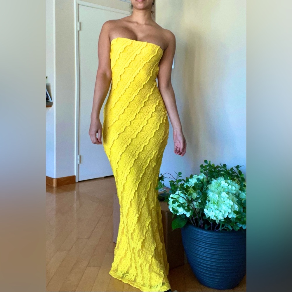 Fashion Nova Strapless Yellow Lace Dress